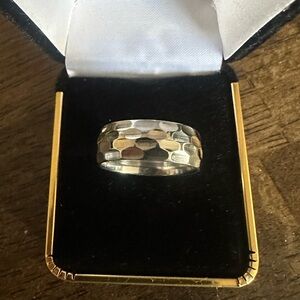 Hammered Tungsten Rings for Men Women engagement